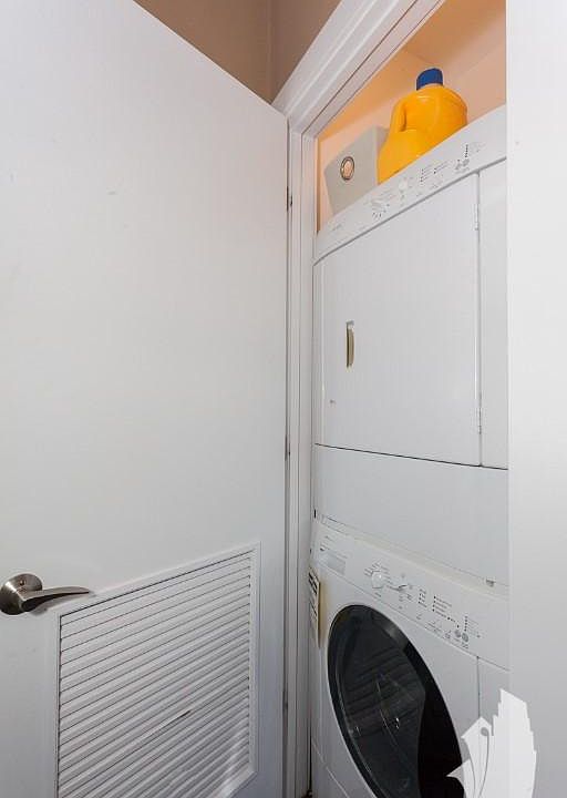 1st image of 3400 N Greenview Ave #3N5