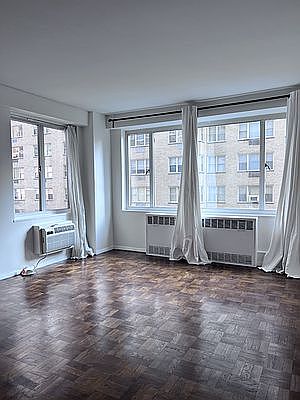 4th image of 411 E 53rd St APT 6F