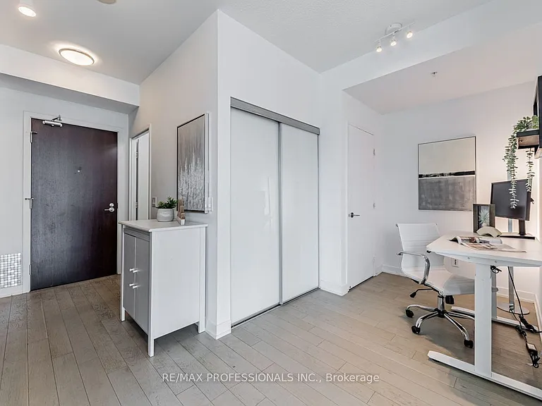 120 Bayview Ave #N303 — Photo 8