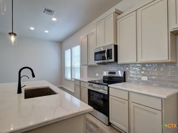 879 Casetta Trl, New Braunfels, TX 78130