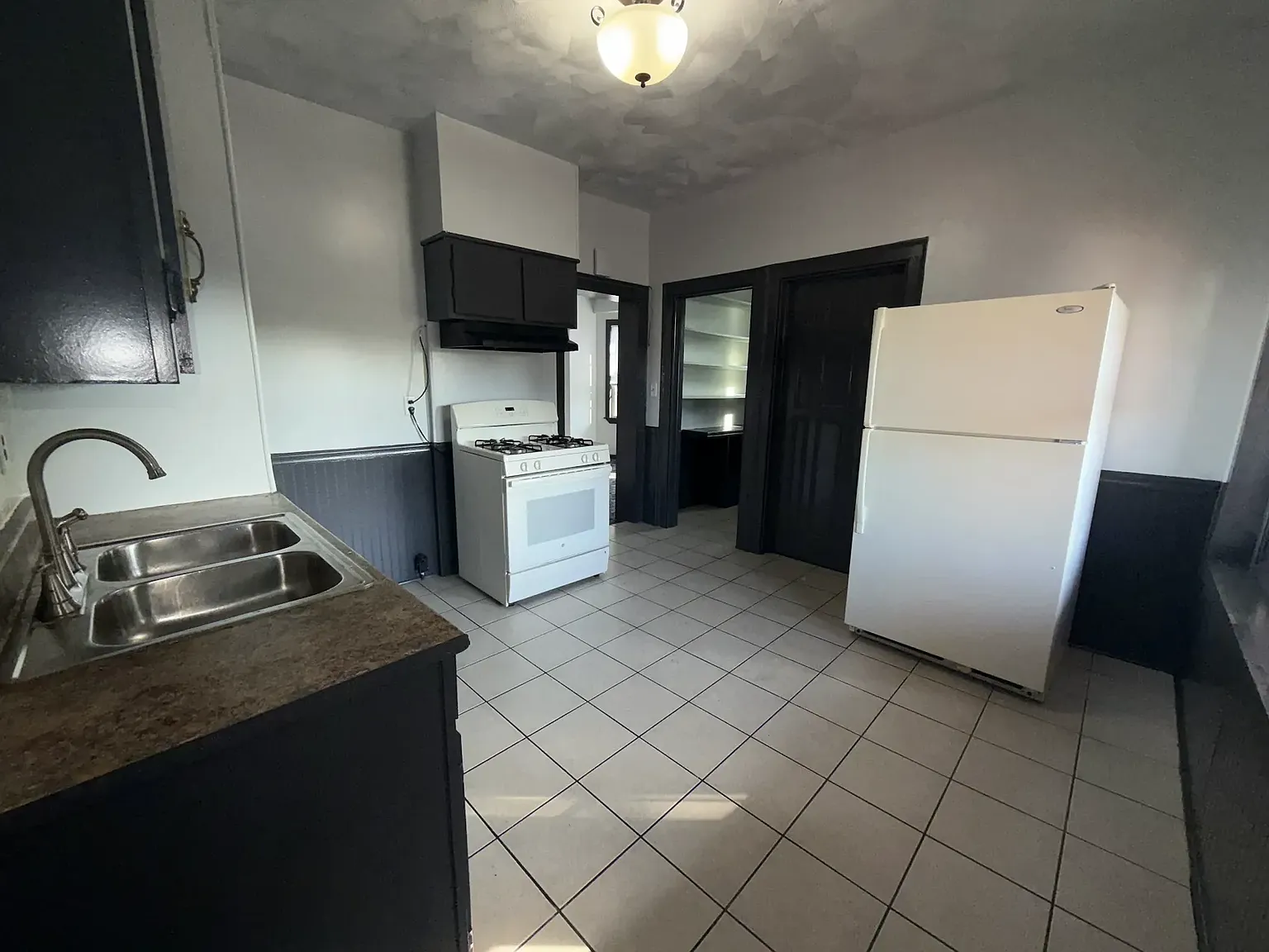 3 bed, 1250 sqft, $1,450 — Photo 4