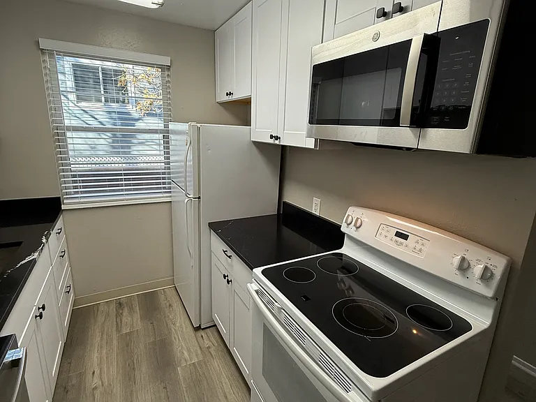 1111 Maxwell Ave #227 — Photo 11
