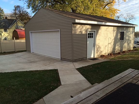2nd image of 510 Raymond Ave