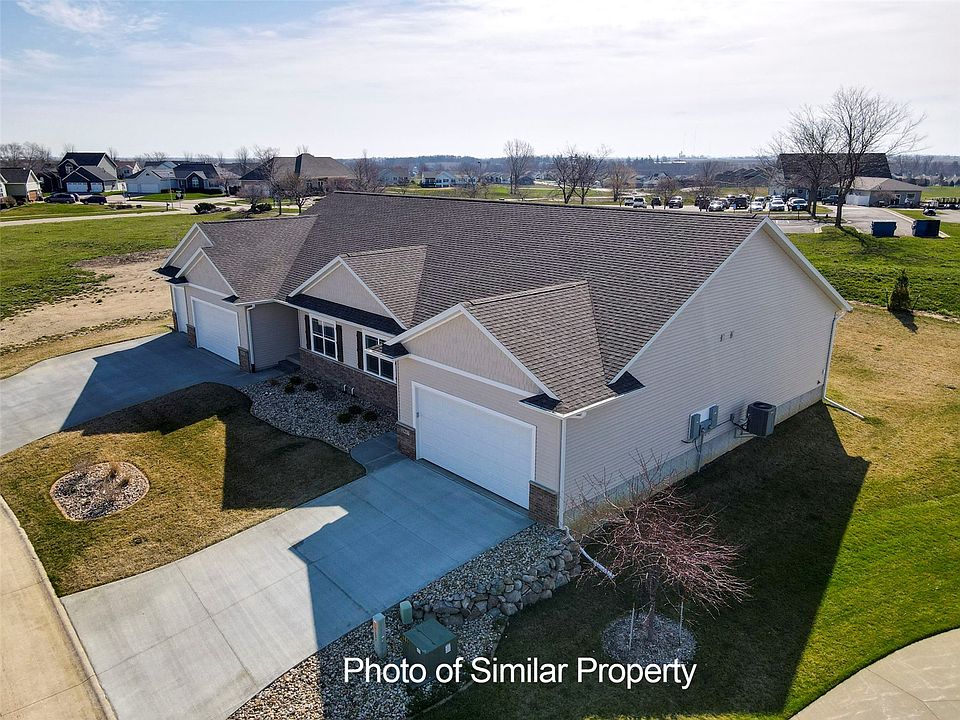 1st image of 2933 Clubhouse Dr