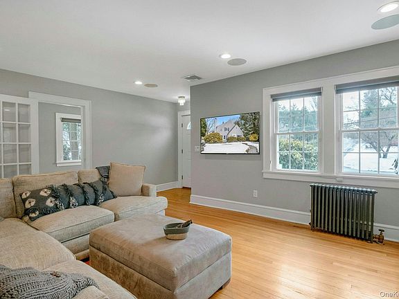 5th image of 25 Maple Road