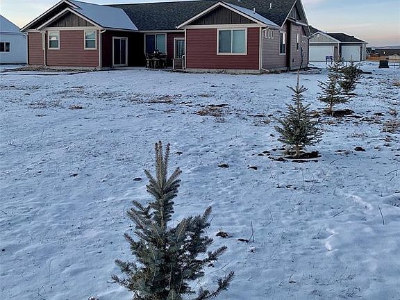 3rd image of 82 King Meadows Ln