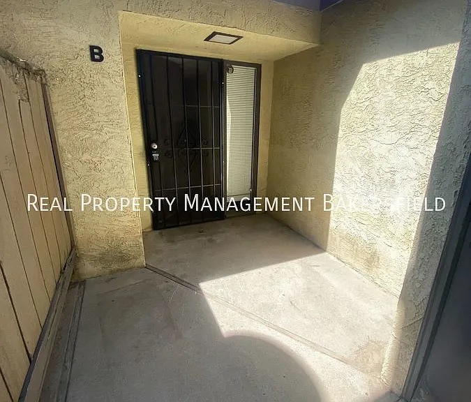 4608 Maybrook Ave #C — Photo 6