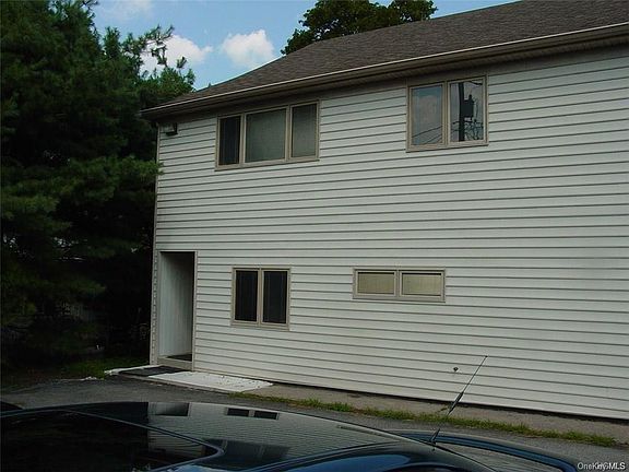 2nd image of 290 Hudson St