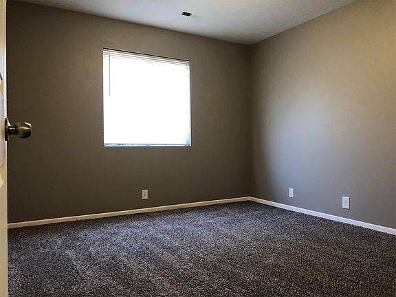 5th image of 941 Washington St APT 18