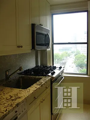 Rented by Halstead Real Estate | media 18