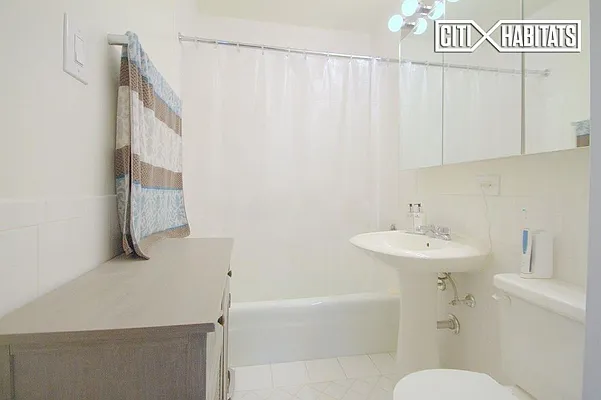 Rented by Citi Habitats | media 7