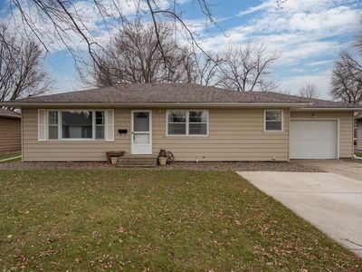 401 McIndoe St, Owatonna, MN, 55060