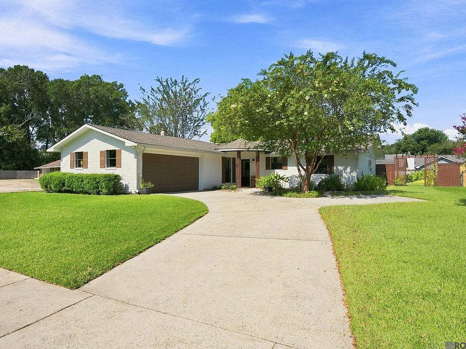 1st image of 3048 Richwood Cir