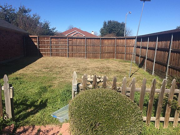 Extra Large Side Yard