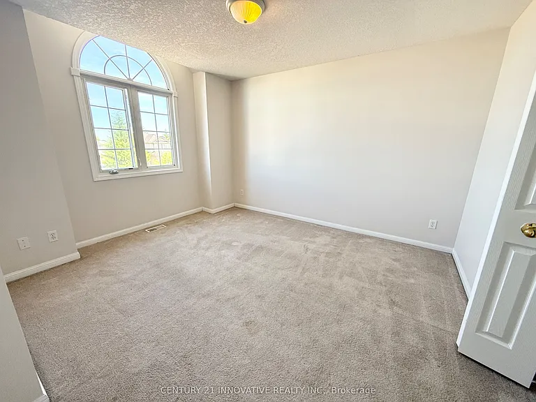 913 Windflower Pl — Photo 14