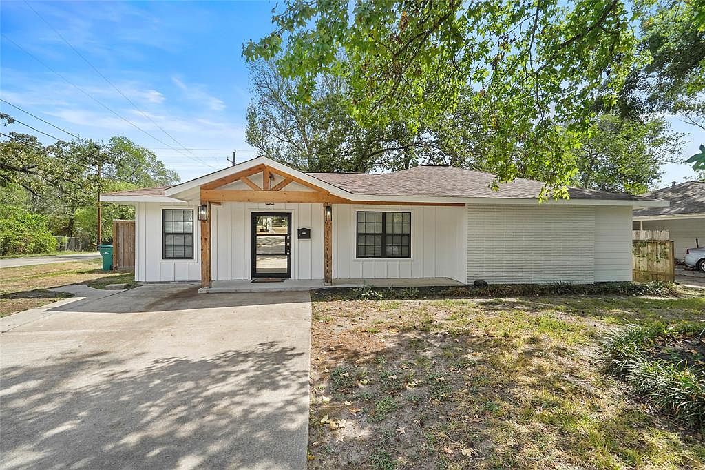 1802 N Roberson St, Conroe, TX 77301 MLS 67079819 Zillow