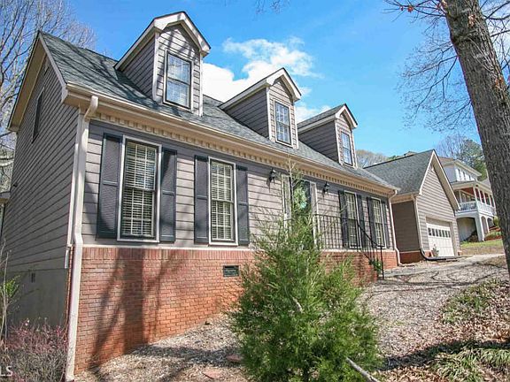 3rd image of 400 Hambridge Ct
