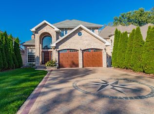 1438 Wedgewood Ave, Des Plaines, IL