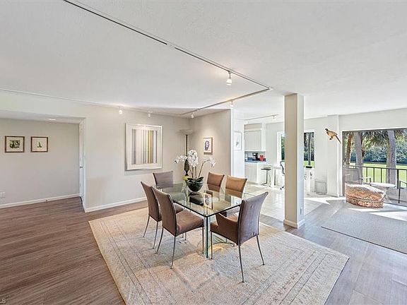 3rd image of 107 Clubhouse DR #259