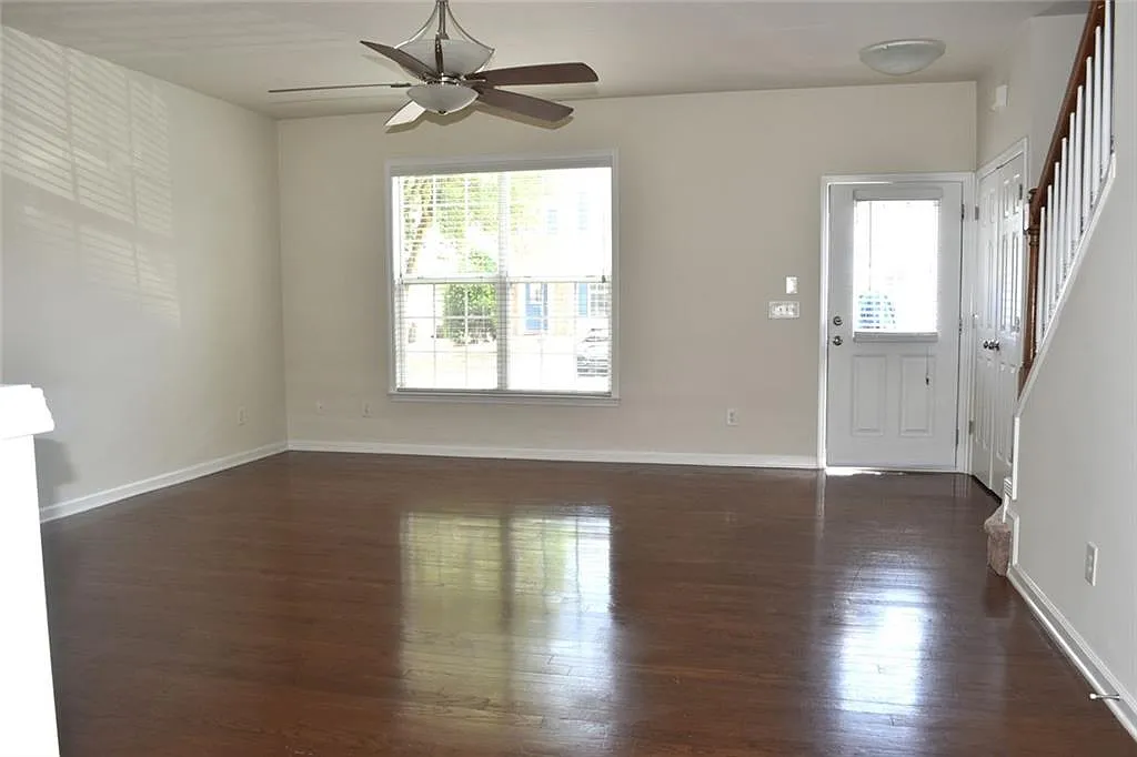 Building Photo - 1033 Annazanes Ct