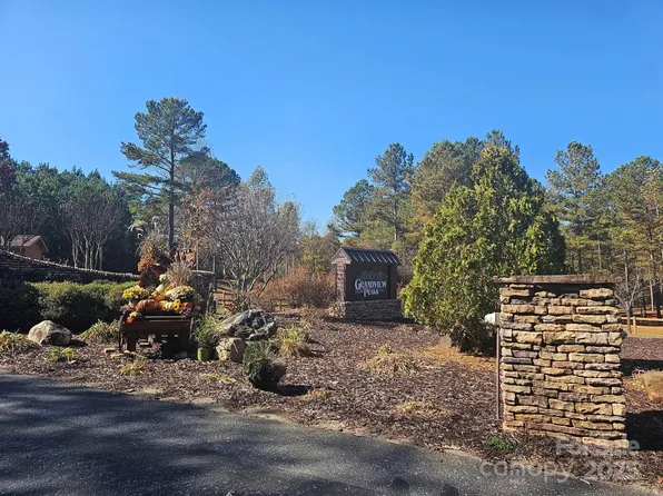 1211 Mountain Vista Dr, Nebo, NC 28761