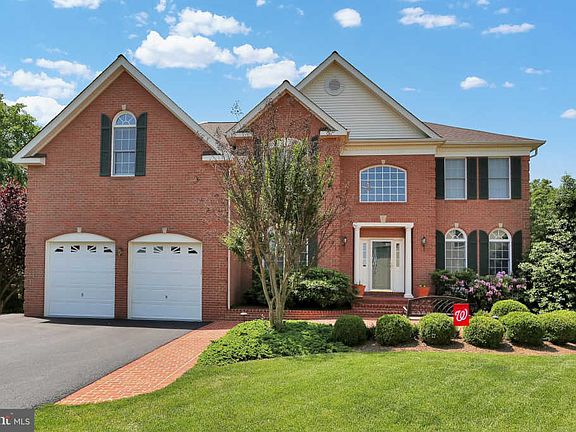 3rd image of 5116 Grande Forest Ct