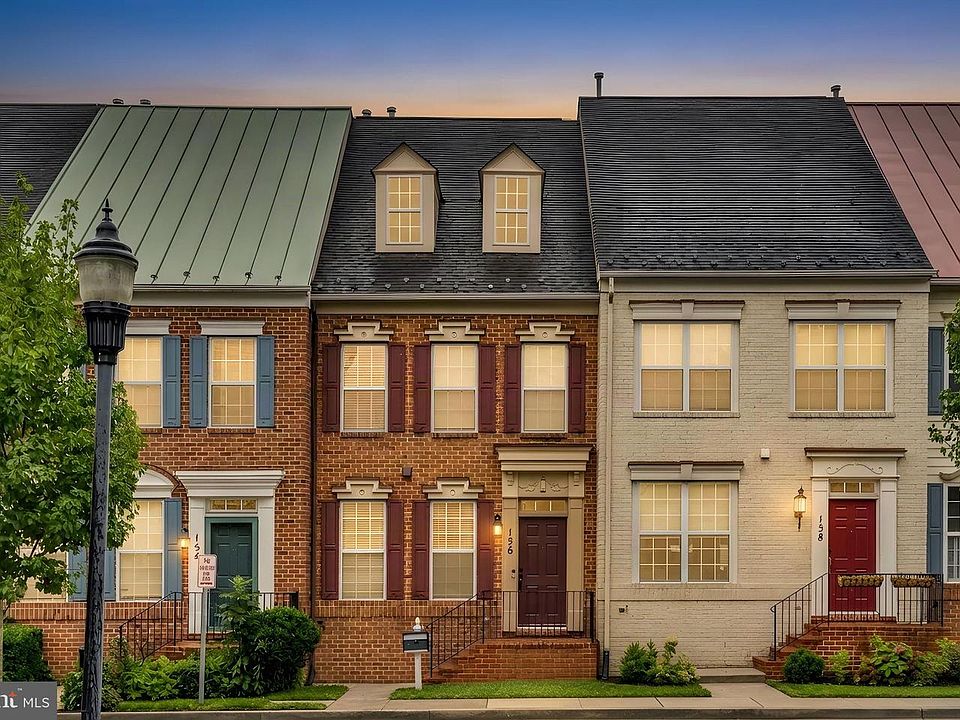 1st image of 156 Golden Ash Way