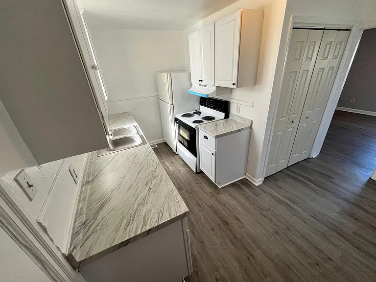 38 Westover St — Photo 15