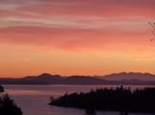 102 Viewcrest Rd, Bellingham, WA 98229