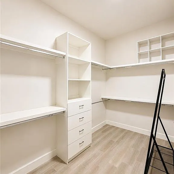 2516 Wisteria St — Photo 11