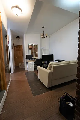 Rented by Best Apartments North Inc | media 21