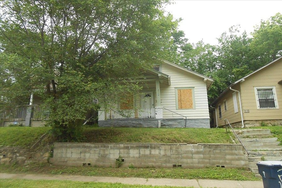 1st image of 2112 Kansas Ave