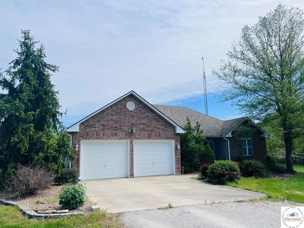 1374 SE Highway Aa, Clinton, MO 64735