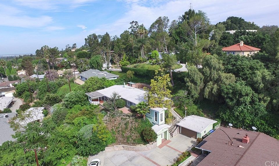 1st image of 16437 Prudencia Dr