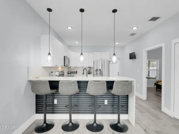 223 N Peninsula Dr #A & B, Daytona Beach, FL 32118