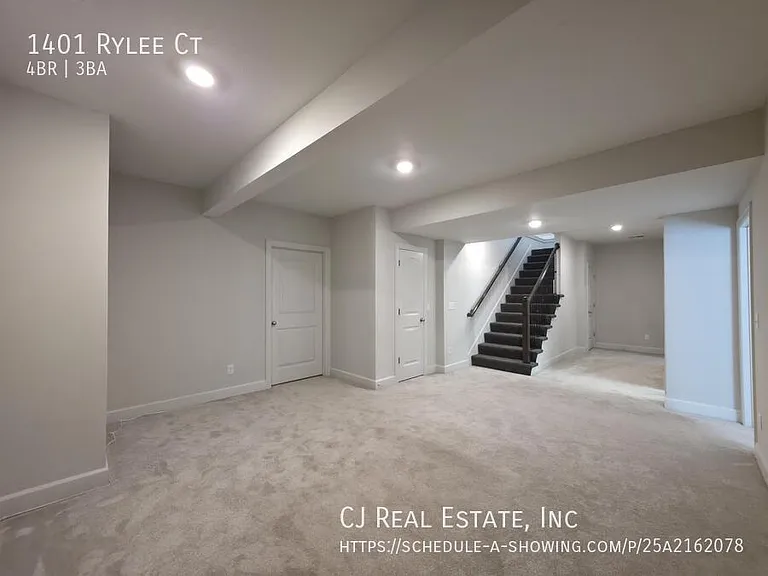 1401 Rylee Ct — Photo 8