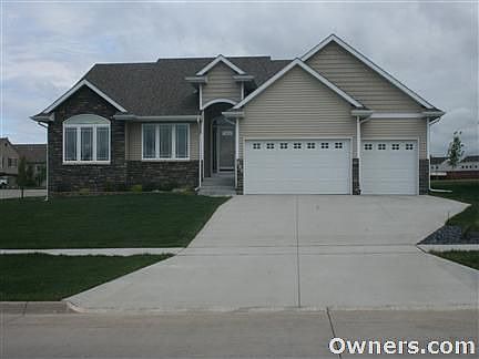 619 West Pine Avenue, Norwalk