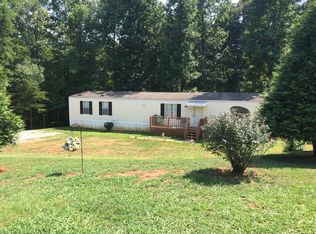 209 City Lake Dr, Pickens, SC 29671