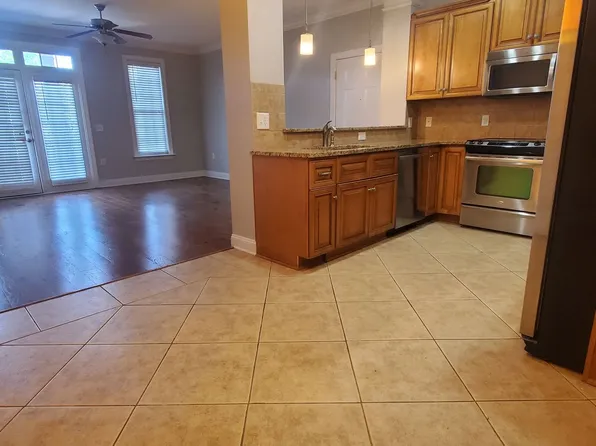 Fountain View, 238 Lewis Street 101, Greensboro, NC 27406