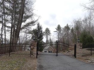 21 Veranda Ln, Queensbury, NY 12804