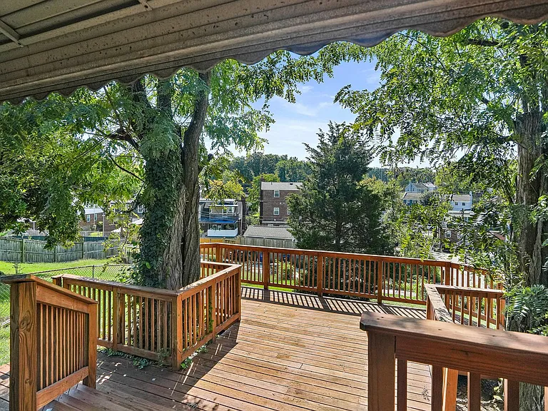 813 Hilltop Ter SE — Photo 41