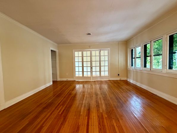125 Elmwood Ave