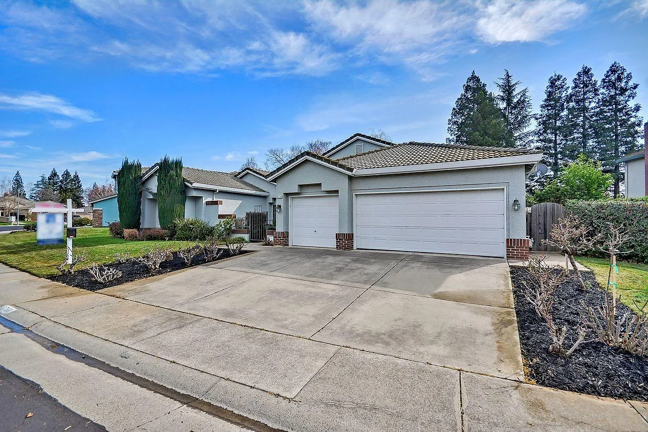 8739 Cooperston Way photo 1