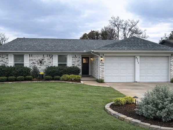 5711 Shady Hill Ln, Arlington, TX 76016