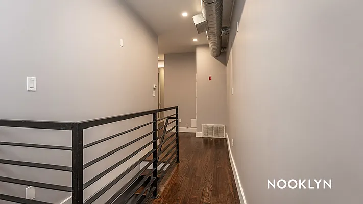 Rented by Nooklyn NYC LLC | media 9