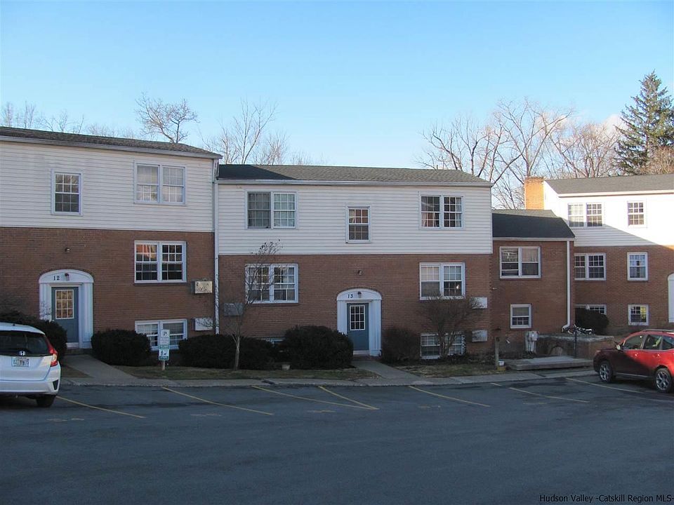 1st image of 13-1 Huguenot St