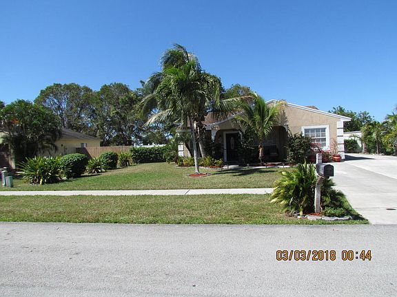 2nd image of 1323 Savoyard Way