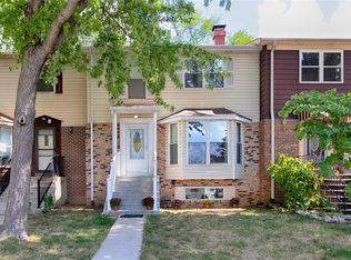 35 Carson Ct, Saint Peters, MO 63376