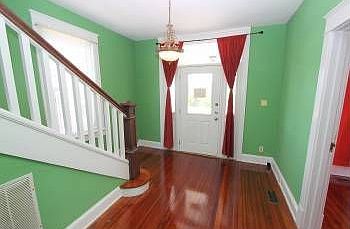 5th image of 2513 Bayview Blvd