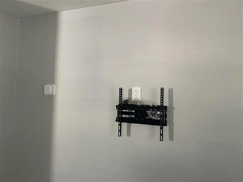 1 bed, 500 sqft, $1,200 — Photo 3